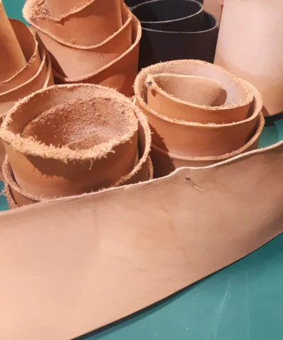 Läderspill - långa kraftiga bitar